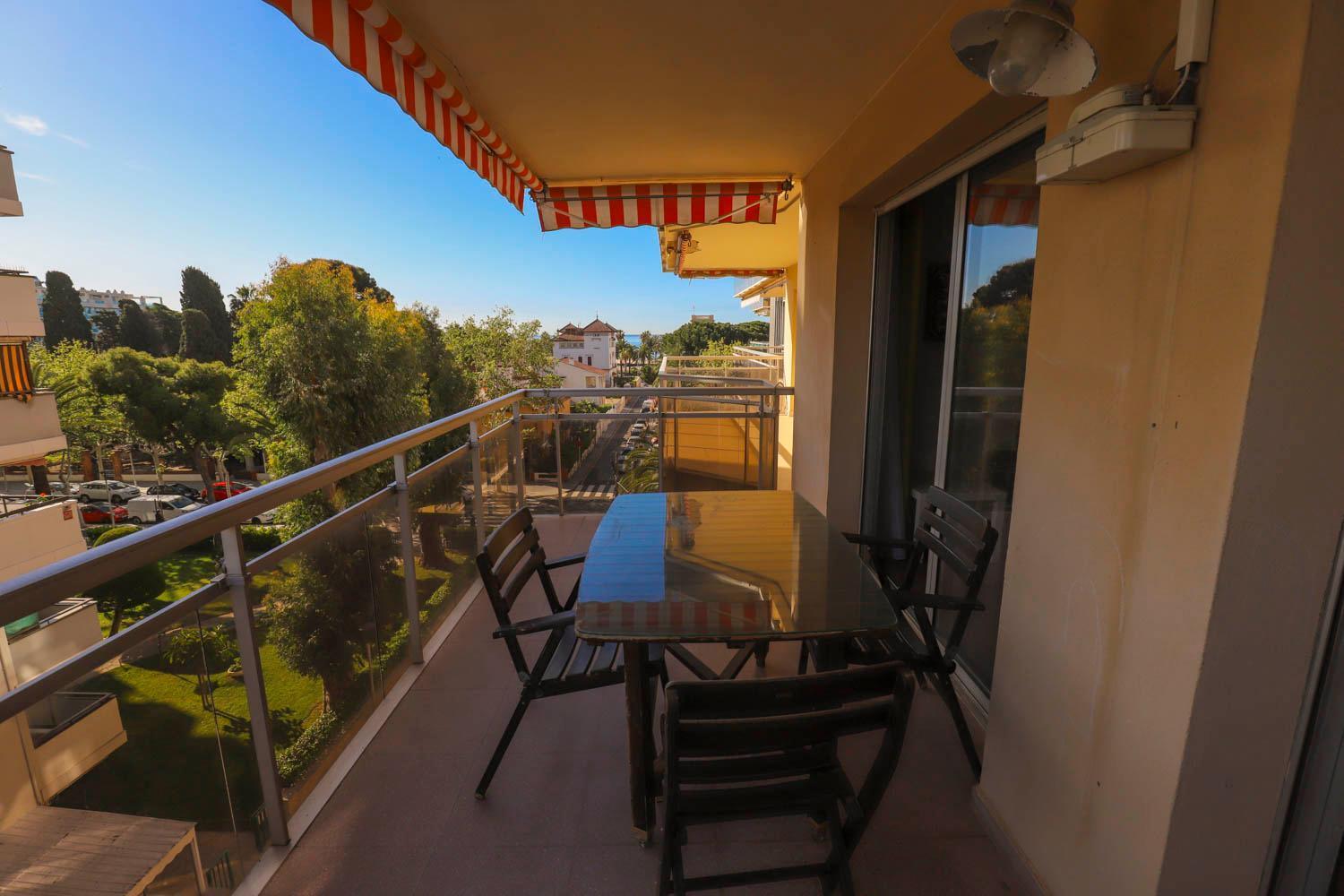 Appartamento Differentflats Palafox Salou Esterno foto